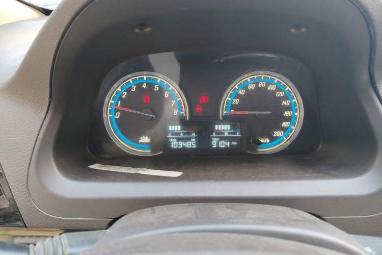 Used Baojun 730 2014 1.5L manual Comfort ESP version 7 seats
