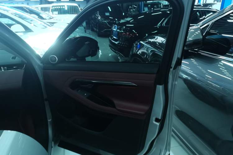 Used Land Rover Range Rover Evoque 2023 Aurora L 249 PS Luxury Edition