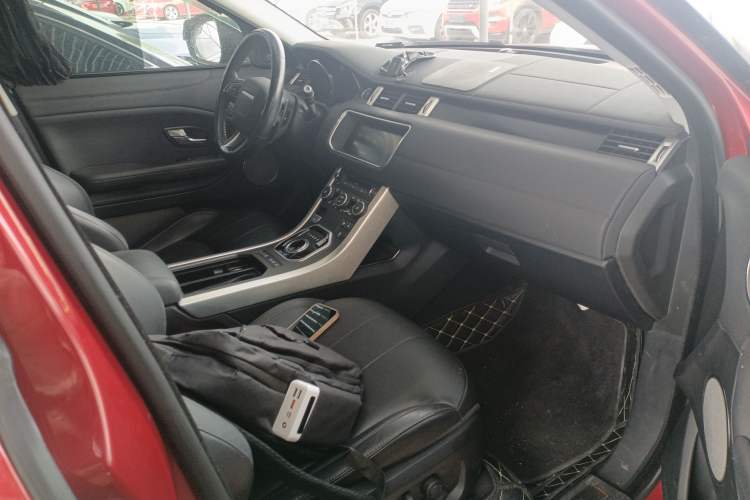 Used Land Rover Range Rover Evoque 2018 240 PS SE Smart Brilliance Edition