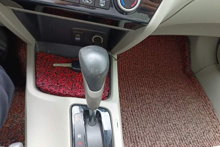 Used Honda Civic 2013 10th Anniversary 1.8L Automatic Comfort Version
