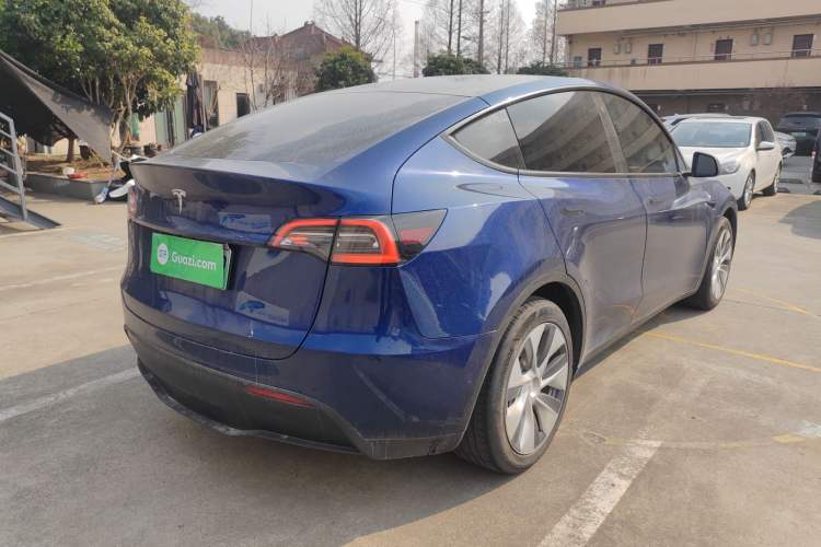 Used Tesla Model Y 2022 Rear-Wheel-Drive Version
