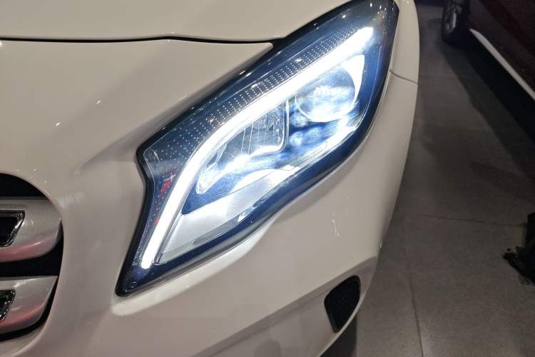 Used Mercedes-Benz GLA 2017 GLA 200 Fashion Model
