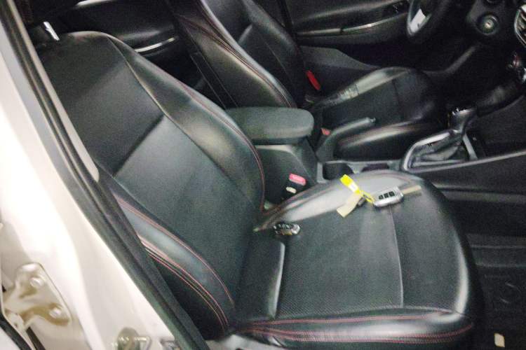 Used Hyundai Celesta 2017 1.6L Automatic Enjoyment Version GLS