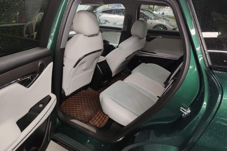 Used VOYAH FREE 2025 318 318 km Rear-Drive Touring Edition
