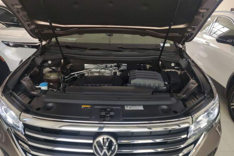 Used Volkswagen Viloran 2023 380TSI Luxury Edition
