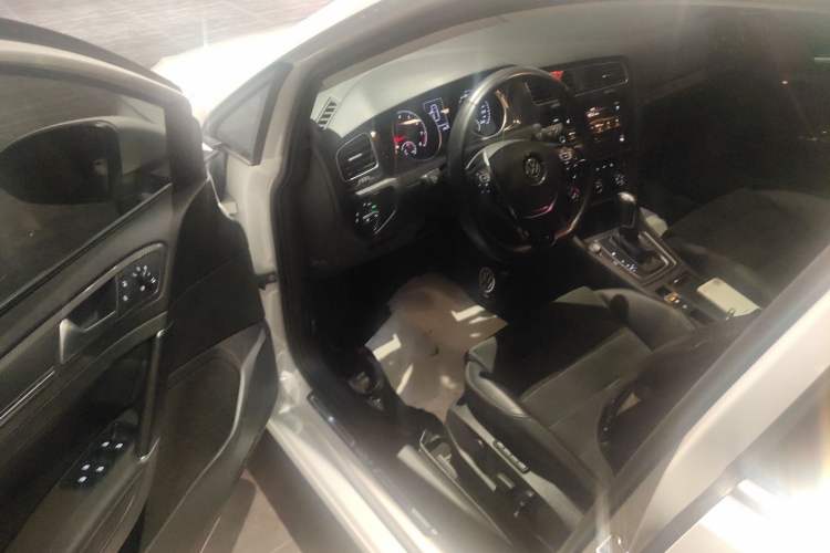 Used Volkswagen Golf 2019 280TSI DSG Luxury Version China VI Standard
