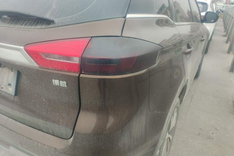 Used Geely Auto Emgrand X7 Sport 2016 2.0L Manual ZhiShang Version