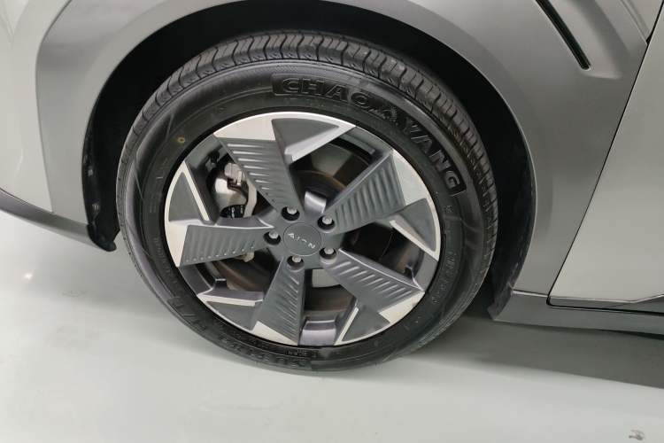 Used AION Y 2022 70 Intelligent Edition Lithium Iron Phosphate
