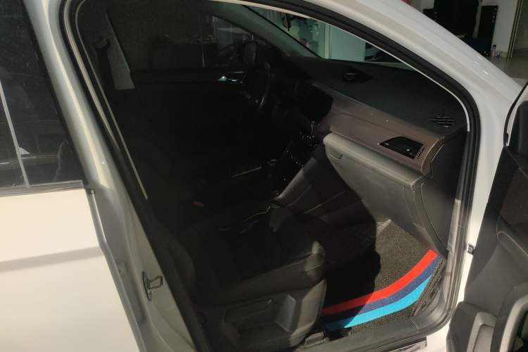 Used Volkswagen Tharu 2020 280TSI Two-Wheel Drive Luxury Edition China VI Standard
