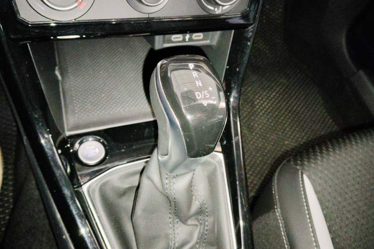 Used Volkswagen Tacqua 2021 200TSI DSG JoyConnect Edition
