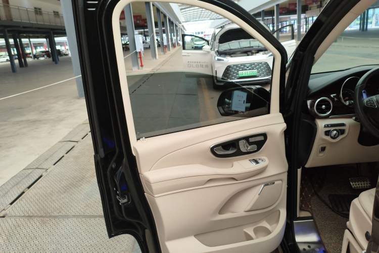 Used Mercedes-Benz V-Class 2018 V 260 Prestige Edition China VI