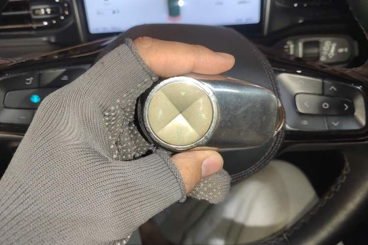 Used Nio ES8 2020 580 km Range Signature Edition Six-Seater Version
