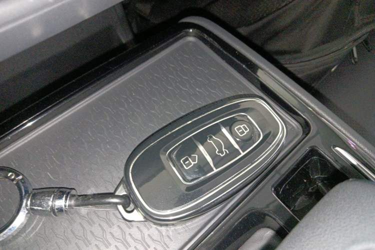 Used Hongqi E-QM5 2024 610 km PLUS