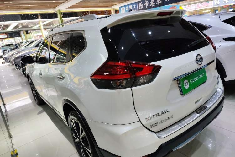 Used Nissan X-Trail 2017 2.5L CVT Luxury Edition 4WD
