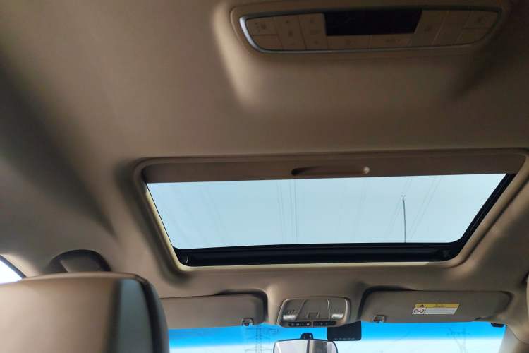 Used Buick GL8 2017 ES 28T Premium Version China V Standard
