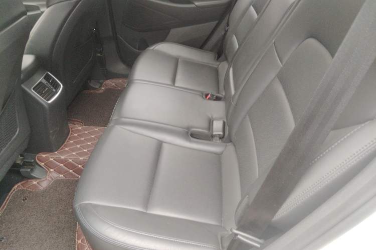 Used Hyundai Tucson 2015 1.6T Dual-Clutch Two-Wheel-Drive Smart Model
