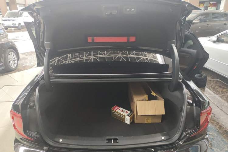 Used Volvo S90 2023 B5 Zhiyuan Luxury Edition
