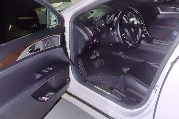 Used Lincoln MKZ 2018 2.0T Premium Edition