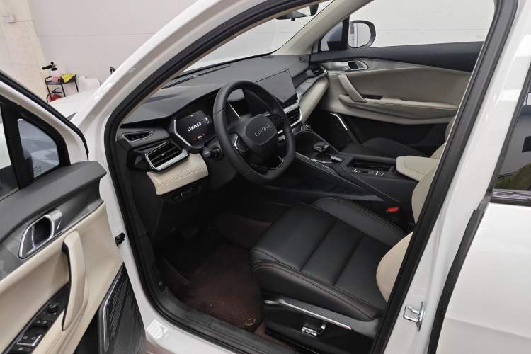 Used Lynk & Co 06 EM-P 2023 1.5T Remix PHEV Pro
