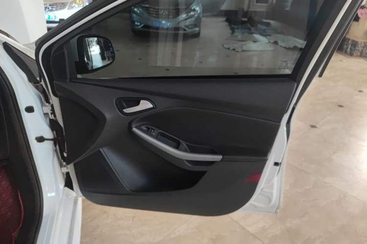 Used Ford Focus 2017 Hatchback EcoBoost 180 Automatic Sport Model
