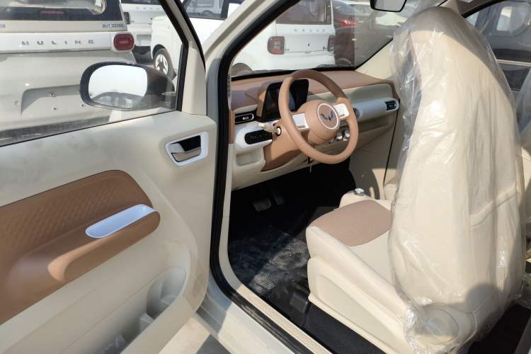 Used Wuling Hongguang MINIEV 2024 3rd Generation 215km Youth Edition