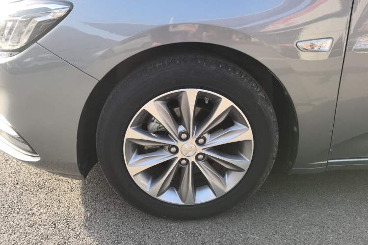 Used Chevrolet Monza 2020 320 Automatic Enjoyment Edition
