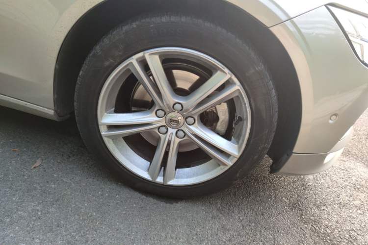 Used Volvo S90 2017 T4 Zhiyuan Edition
