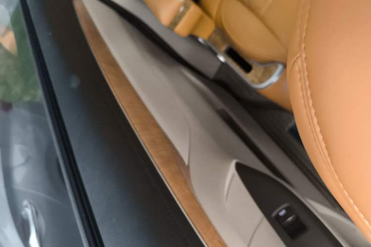 Used Buick GL8 2018 ES 28T Comfort Model China VI Standard
