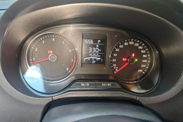 Used Volkswagen Polo 2016 1.6L Cross Polo Automatic