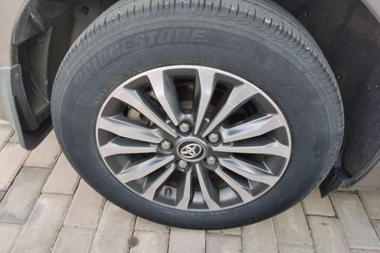 Used Toyota Corolla 2017 Revised Version 1.2T S-CVT GL