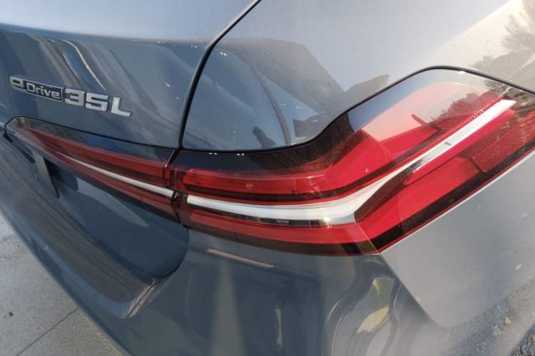 Used BMW i5 2024 eDrive 35L Prestige Luxury Package
