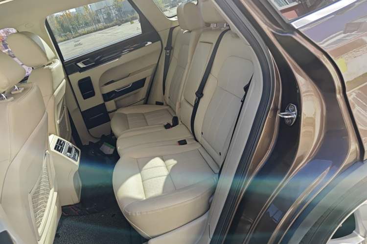 Used Zotye T700 2017 1.8T Dual-Clutch Prestige Model
