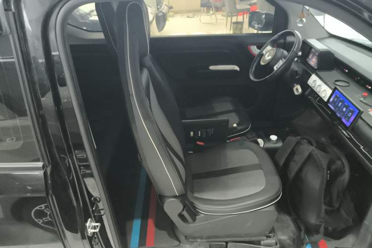 Used Wuling Hongguang MINIEV 2022 GAMEBOY 200km Gaming Edition with Lithium Iron Phosphate