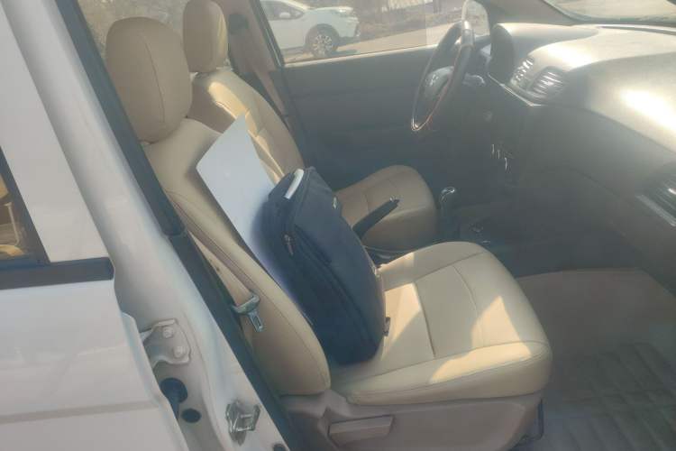 Used Wuling Hongguang 2014 1.5L S Standard Version
