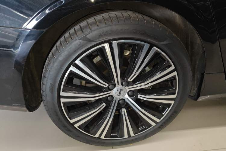 Used Volvo S90 2023 B5 Luxury Smart Edition