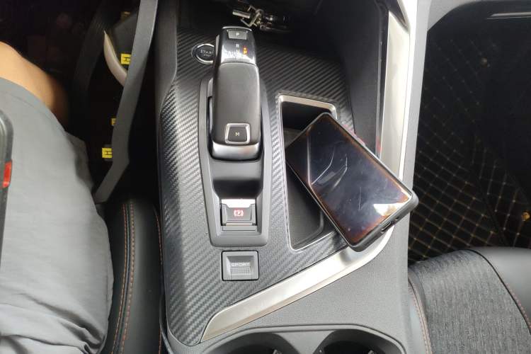 Used Peugeot 5008 2017 380THP 5-Seater Elite Edition
