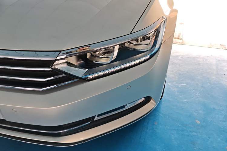 Used Volkswagen Magotan 2019 330TSI DSG Leading Model China VI Standard