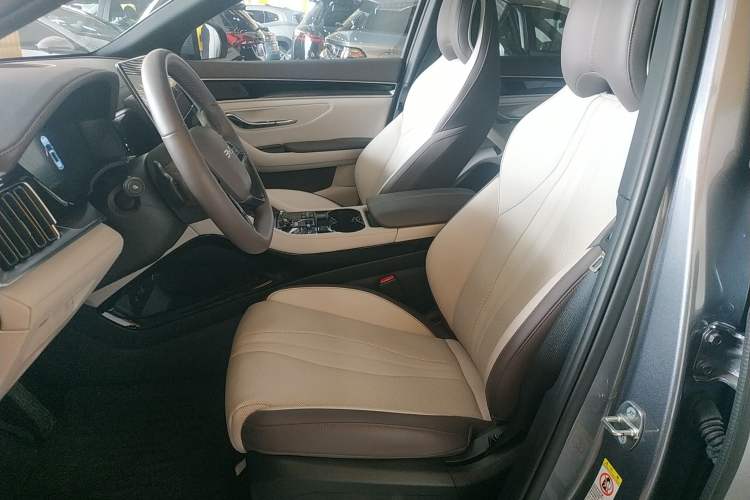 Used BYD Song PLUS New Energy 2025 DM-i Smart Drive 112KM Prestige Model
