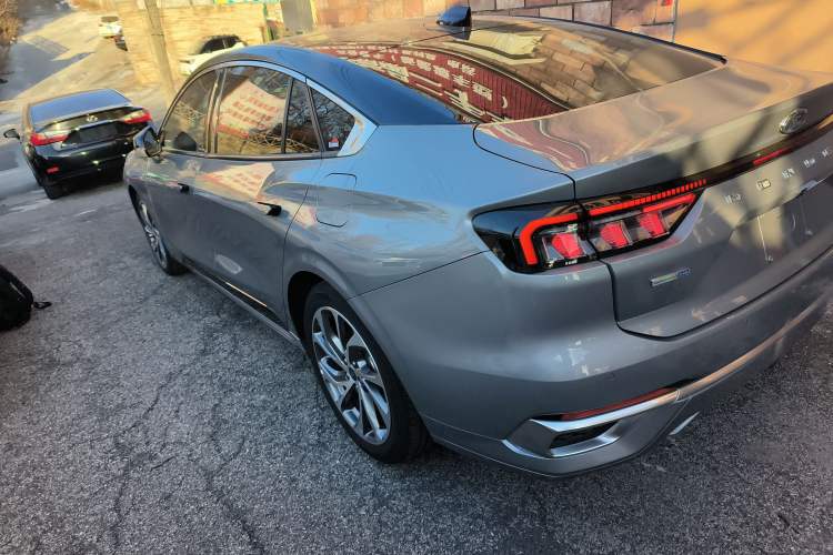 Used Ford Mondeo 2022 EcoBoost 245 Ultimate Model
