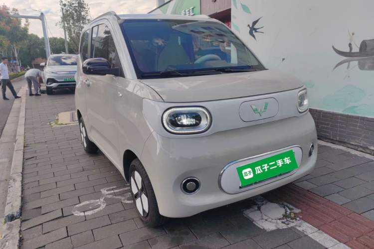 Used Wuling Hongguang MINIEV 2024 3rd Generation 215km Advanced Version
