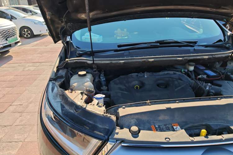 Used Ford Edge 2015 2.0T GTDi 4x4 High-Grade Model
