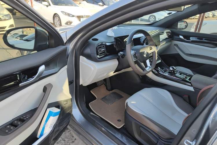 Used BYD Qin PLUS 2024 HONOR Edition DM-i 55KM Leading Model