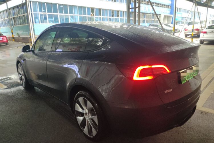 Used Tesla Model Y 2021 Standard Range Rear-Wheel Drive Version