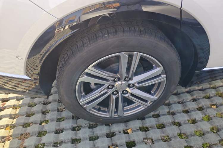 Used Cadillac LYRIQ 2022 Rear-Drive Long-Range Prestige Edition
