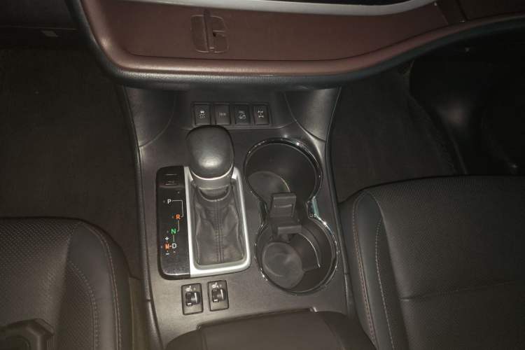 Used Toyota Highlander 2021 2.0T Four-Wheel Drive Luxury Edition 7 Seats
