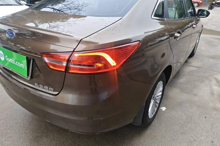 Used Ford Escort 2015 1.5L Automatic Comfort Edition