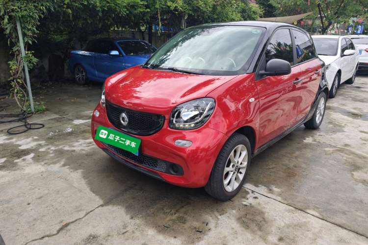 Used  forfour 2018 1.0L 52 kW Dynamic Edition
