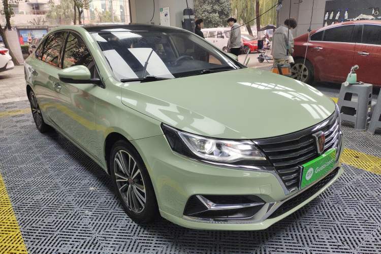 Used Roewe i6 2020 PLUS 1.6L CVT 4G Connected Glory Flagship Edition
