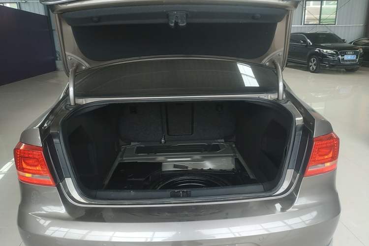 Used Volkswagen Magotan 2015 Revised 1.8TSI Prestige Version
