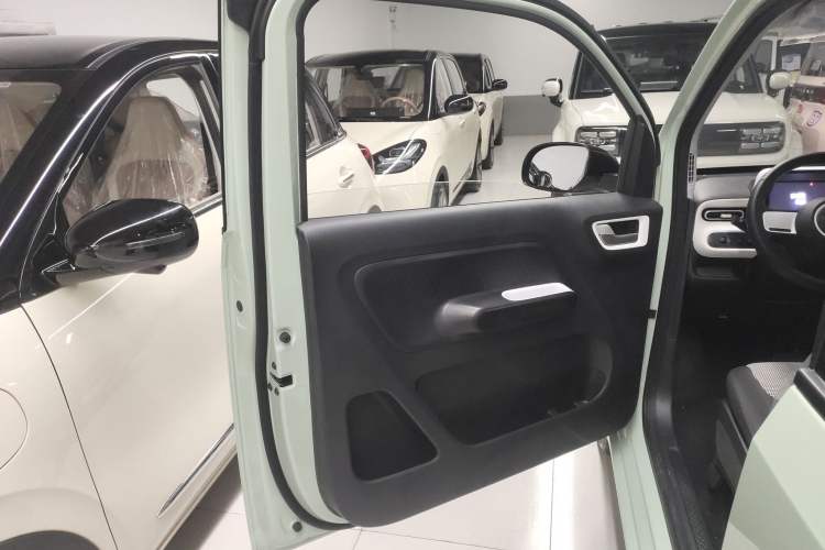 Used Wuling Hongguang MINIEV 2024 3rd Generation 215km Youth Edition
